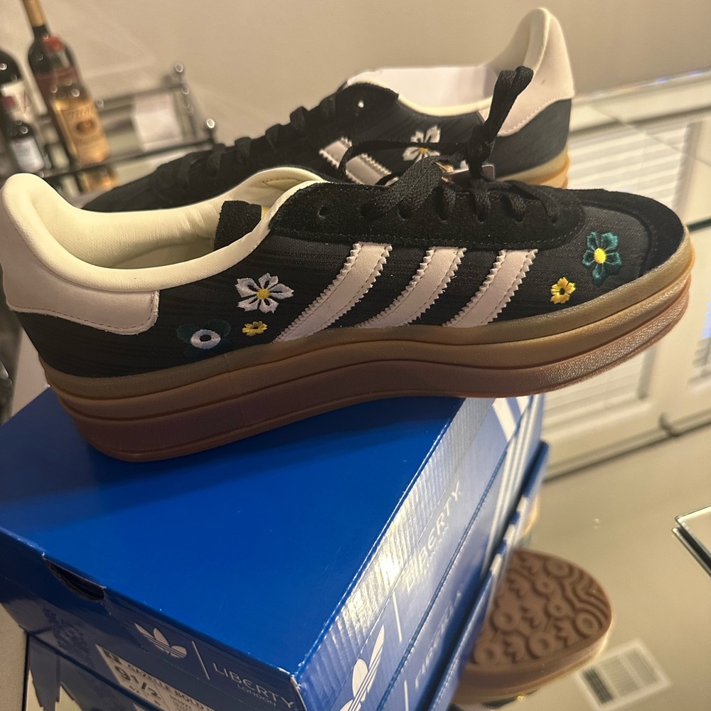 Adidas Originals x Liberty London Gazelle Bold - Picture 6 of 10
